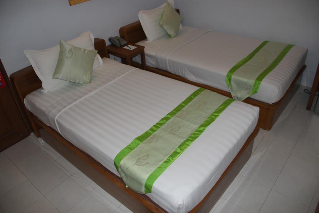 New Yangon Hotel Extérieur photo