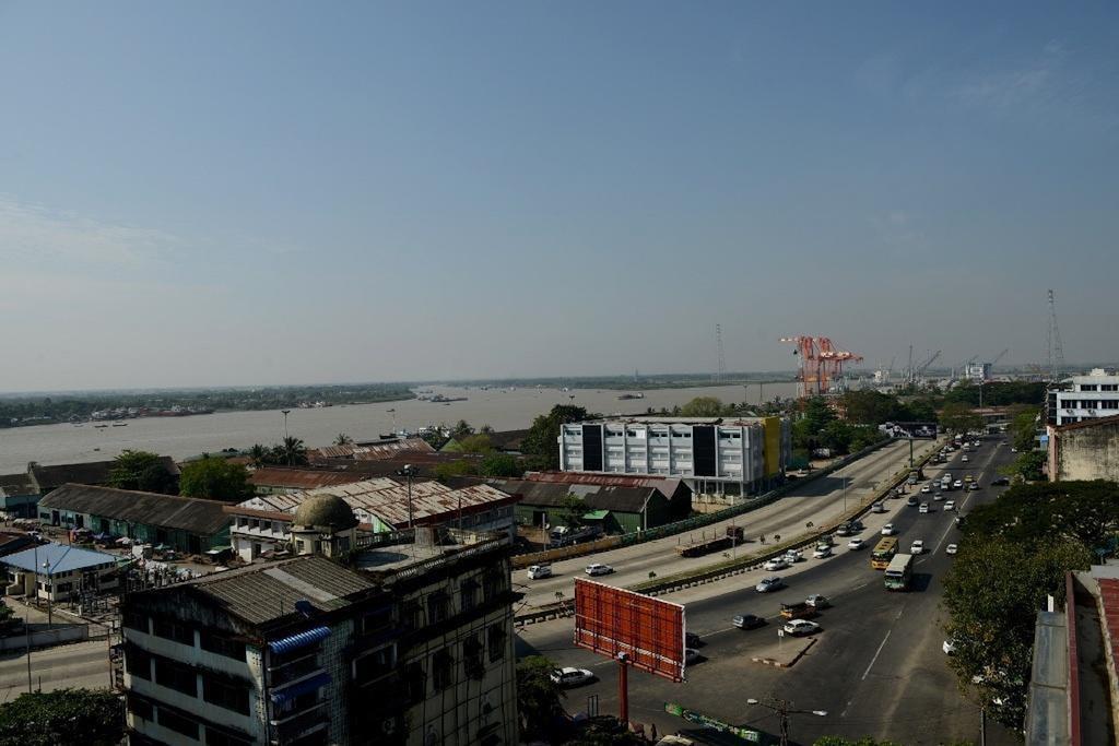 New Yangon Hotel Extérieur photo