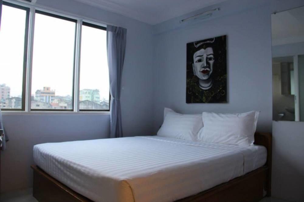 New Yangon Hotel Extérieur photo